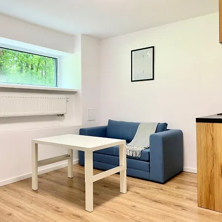 Apartment 2 Min To Subway, Good Localisation, Batorego 16 A6 *
