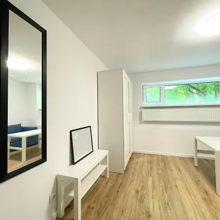 Apartment 2 Min To Subway, Good Localisation, Batorego 16 A6 Warsaw